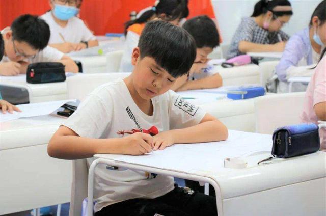 我的家庭小学作文100字（小学作文100字大全）