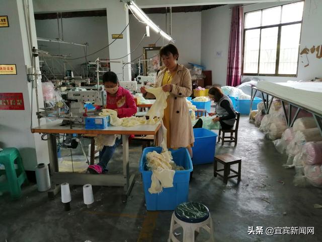 助人为乐事迹素材简短事例（部队助人为乐事迹）