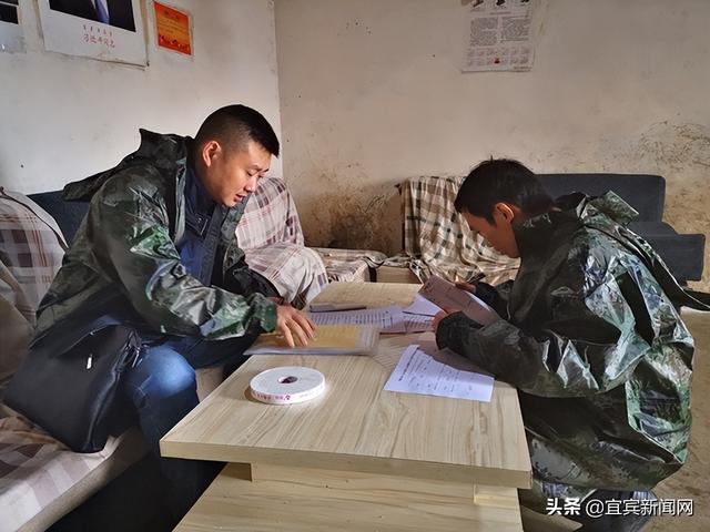 助人为乐事迹素材简短事例（部队助人为乐事迹）