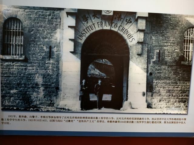 爱国作文800字高中题目（爱国作文800字高中记叙文）