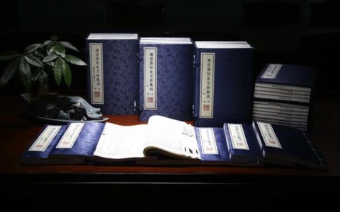 郭明义的故事及颁奖词观后感（郭明义感动中国人物颁奖词）