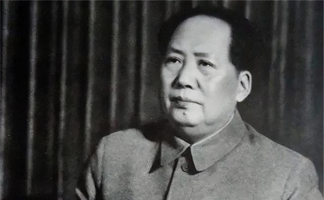 6年华国锋升任代总理，遭众人反对，毛主席用3个理由力排众议"