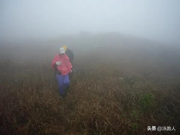 爬山作文400字四年级，第一次爬山作文400字四年级！