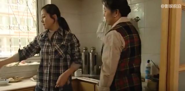 什么叫纠缠不休，纠缠不清和纠缠不休意思一样吗
