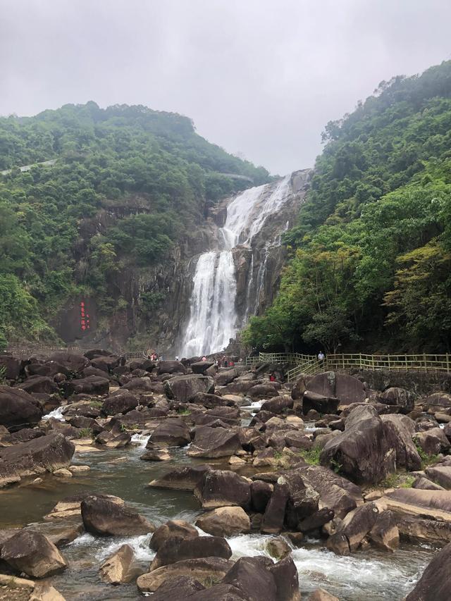 路上的风景文案简短，路上的风景文案600字！