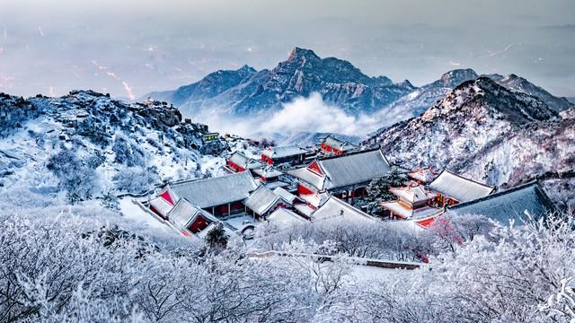 关于泰山的作文600字，关于泰山的作文600字集锦5篇夸克作文！