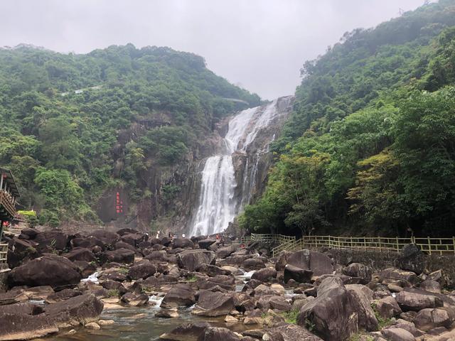 路上的风景文案简短，路上的风景文案600字！