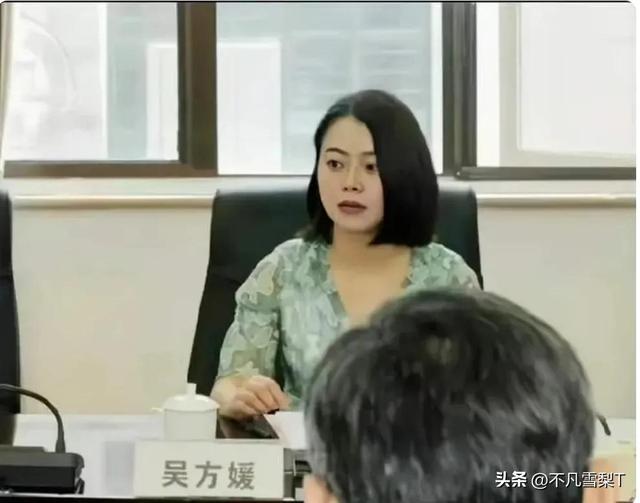 化妆晚会英文怎么说，化妆晚会英文歌曲！