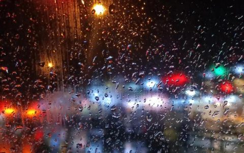 一起堆雪人看图写话，小朋友一起堆雪人看图写话！