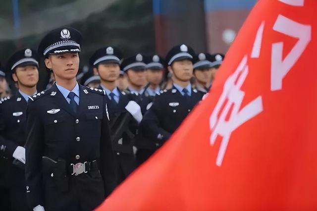 公安辅警辞职申请书，公安辅警辞职申请书范文_简短！