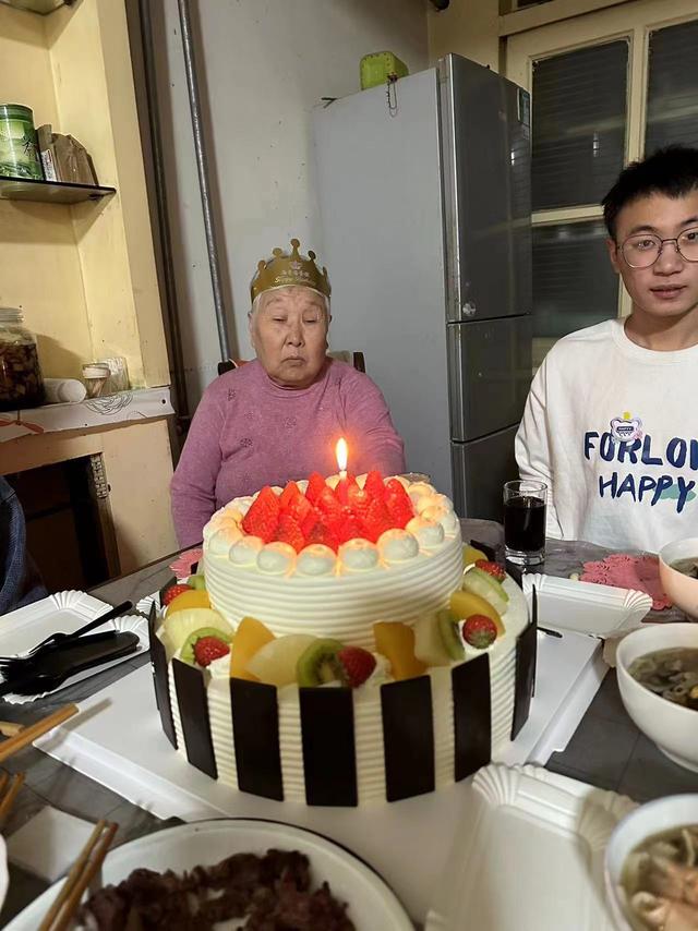 祝母亲生日的祝福语短，祝母亲生日的祝福语短句