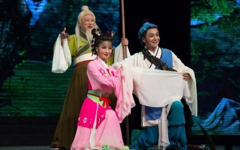 天仙配歌曲树上的鸟儿成双对，天仙配歌词男女对唱树上的鸟儿成双对